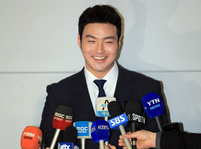 Twins win bidding for Korean slugger Byung-Ho Park