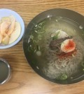 This photo shows a bowl of Pyongyang naengmyeon served in Eulji Myeonok. (Yonhap)