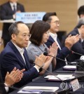 Finance Minister Choo Kyung-ho (2nd L) participates in a meeting in Seoul with officials from medium-sized firms on June 26, 2023. (Yonhap)