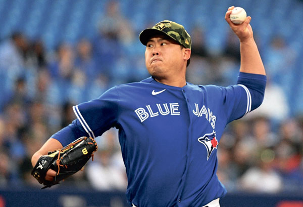 Ryu Hyun-jin struggles with command, serves up hard contact in long-awaited  return