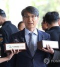 Korean American pastor Choi Jae-young answers questions from reporters at the Seoul Central District Prosecutors Office on May 13, 2024. (Yonhap)