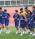 Members of the South Korean men's national football team take part in a training session ahead of a World Cup qualifying match against Palestine at Goyang Stadium in Goyang, Gyeonggi Province, on Sept. 2, 2024. (Yonhap)