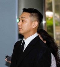 Actor Yoo Ah-in attends a trial session for a drug abuse case at the Seoul Central District Court, in this file photo taken Sept. 3, 2024. (Yonhap)