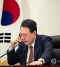 President Yoon Suk Yeol speaks during his phone call with European Commission President Ursula von der Leyen at the presidential office in Seoul on Oct. 28, 2024, in this file photo provided by his office. (PHOTO NOT FOR SALE) (Yonhap)