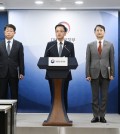 Finance Minister Choi Sang-mok (C) speaks during a press briefing at the government complex building in Seoul on Dec. 4, 2024, in this photo provided by the ministry. (PHOTO NOT FOR SALE) (Yonhap)